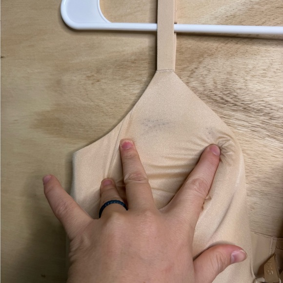 SKIMS Beige Seamless Bra - Picture 2 of 3